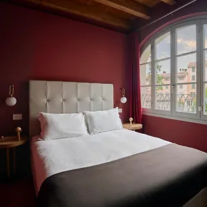 Apartamento Rego - Boutique & Serenity With Some Off-site In The Heart Of Center, Bérgamo